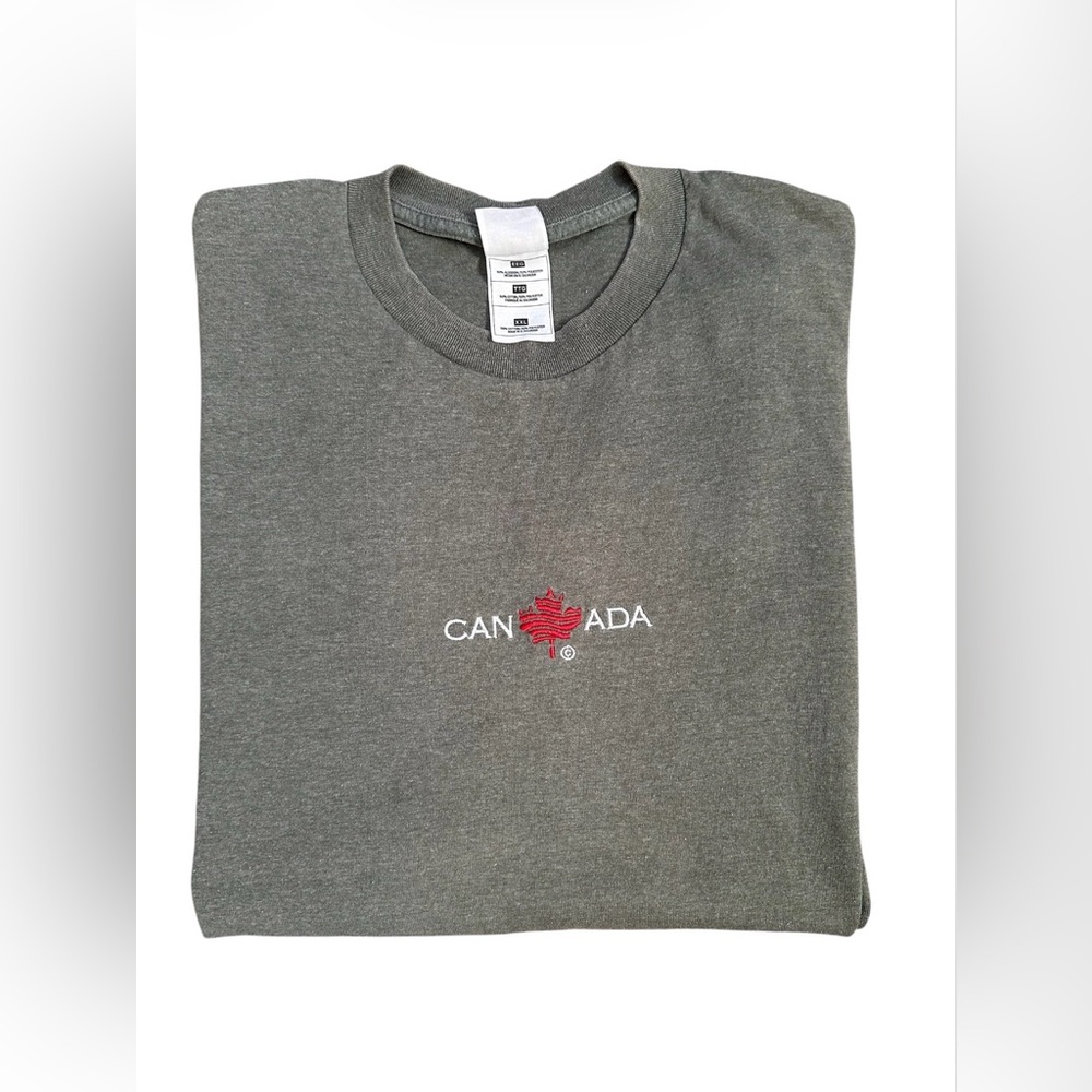 Vintage Canada Embroidered T-Shirt